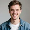 Alex L.