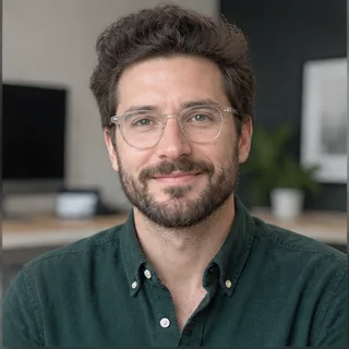 James clear AI voice profile